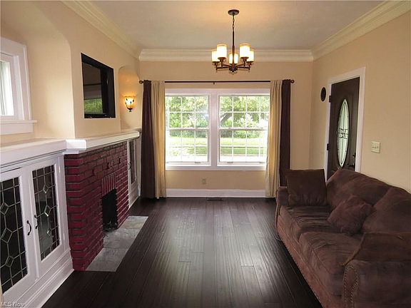 2nd image of 18831 Locherie Ave