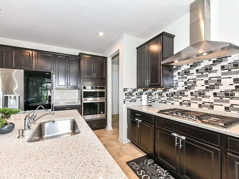 5528 Rothbury Rd — Photo 7