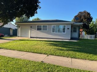 1204 E Le Fevre Rd, Sterling, IL 61081