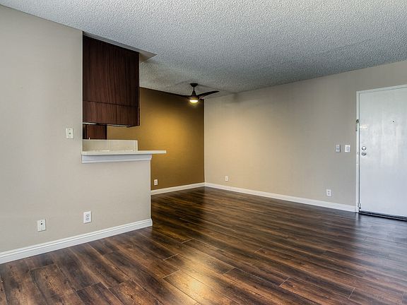 5th image of 7250 Hillside Ave APT 106