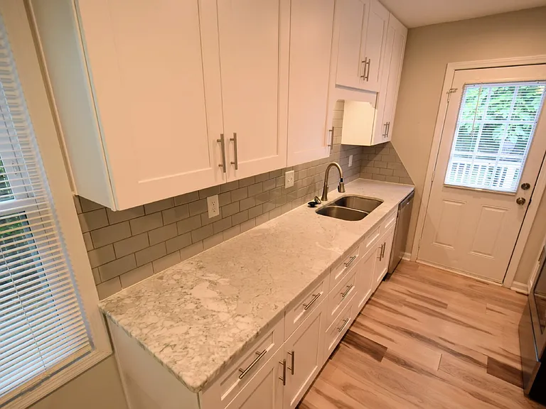 4408 Chesterbrook Dr — Photo 7