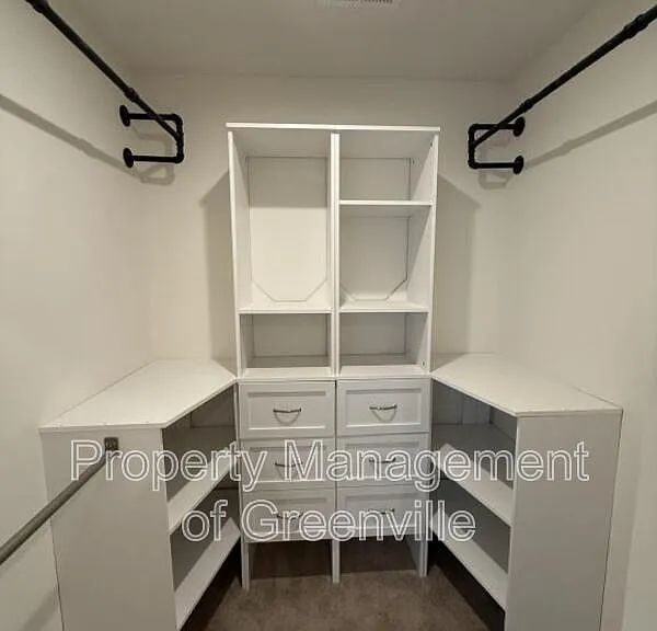 103 Fernside Ct — Photo 13