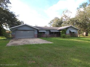 6053 Honeysuckle Ln, Brooksville, FL 34602