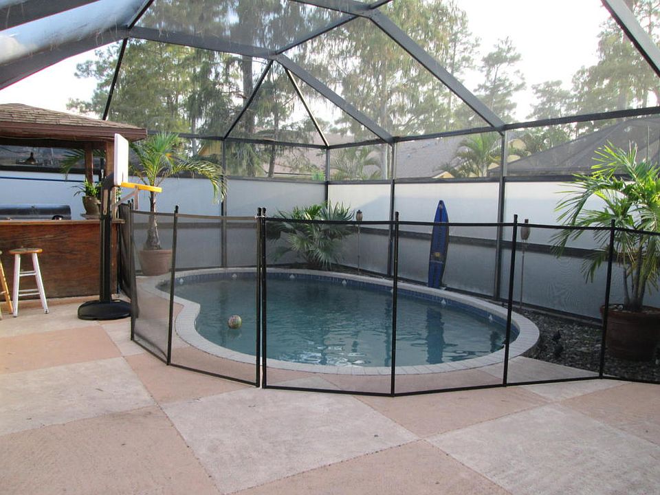 Screened Pool