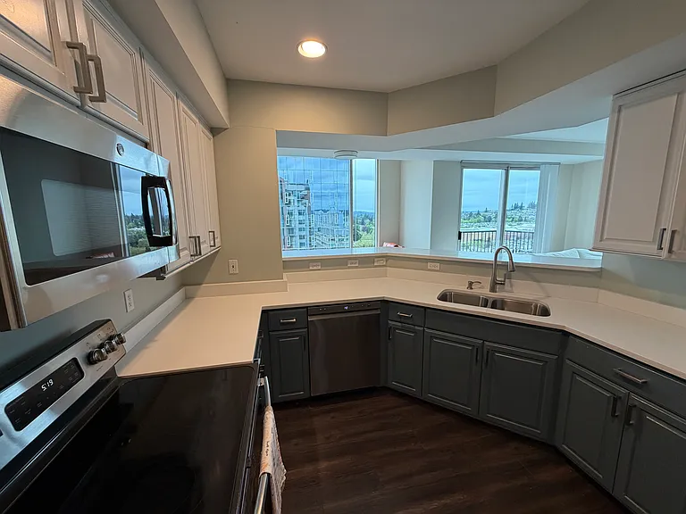 177 107th Ave NE #2207 — Photo 11