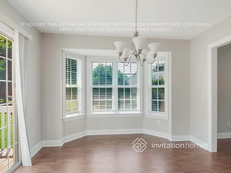 601 Flicker Ct — Photo 12