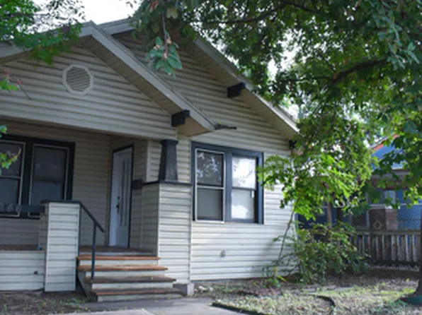 2246 E Houston St, San Antonio, TX 78202