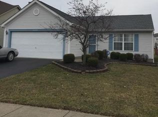 7430 Harbour Town Dr, Pickerington, OH 43147