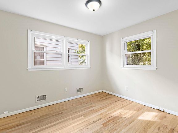 4th image of 14 Olean Ave Floor 1