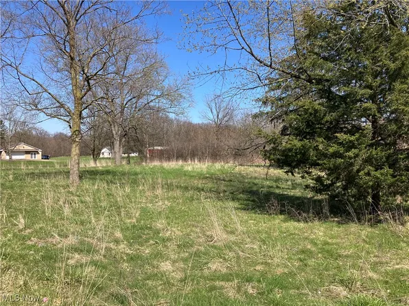 2700 W Liberty St, Girard, OH 44420