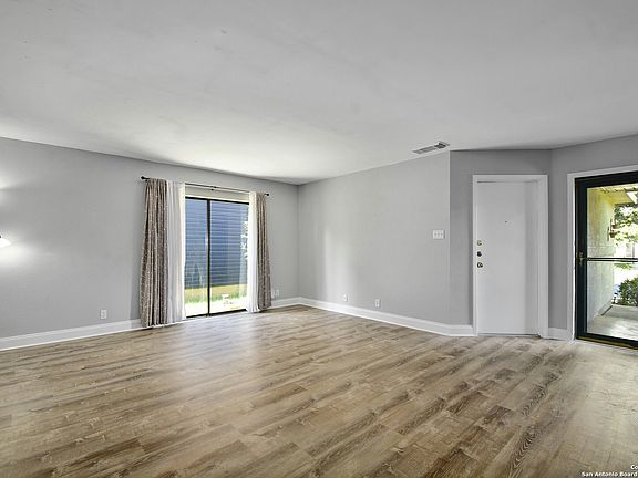 3rd image of 8220 Laurel