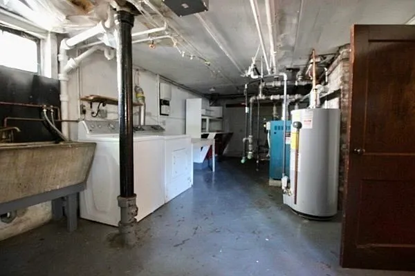 20 Orlando Ave — Photo 19