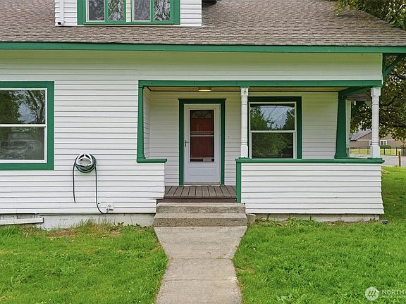 3rd image of 10302 40th Avenue E