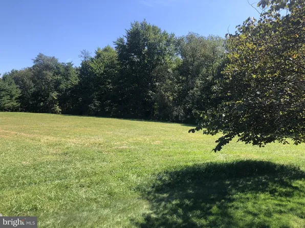 59-60 Nelson Ter, Millersburg, PA 17061