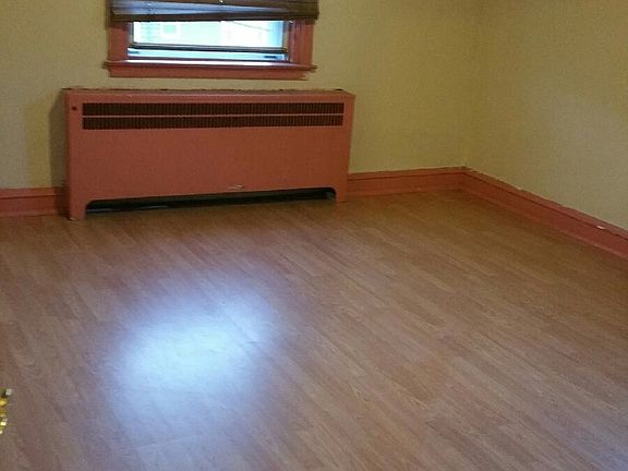 3rd image of 1414 Devereaux Ave
