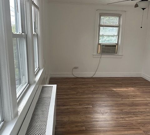 3rd image of 9 Burns Ave