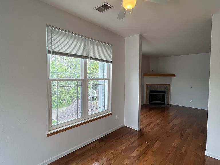 6649 Windsor Commons Ave — Photo 7