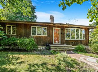 43 Blackhawk Dr, Thornton, IL 60476