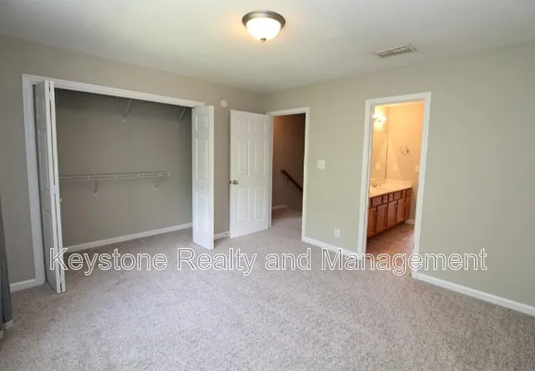 938 Cumberland Dr #B — Photo 6