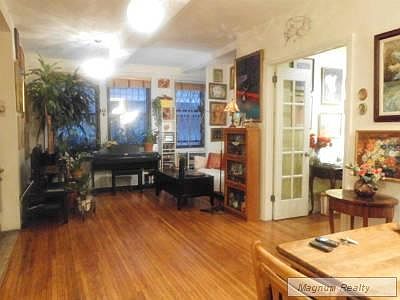4th image of 457 W 57th St #109