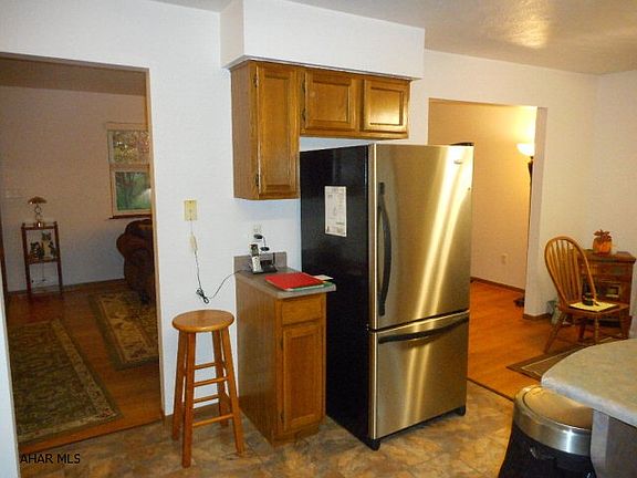 3rd image of 1807 N 10th Ave