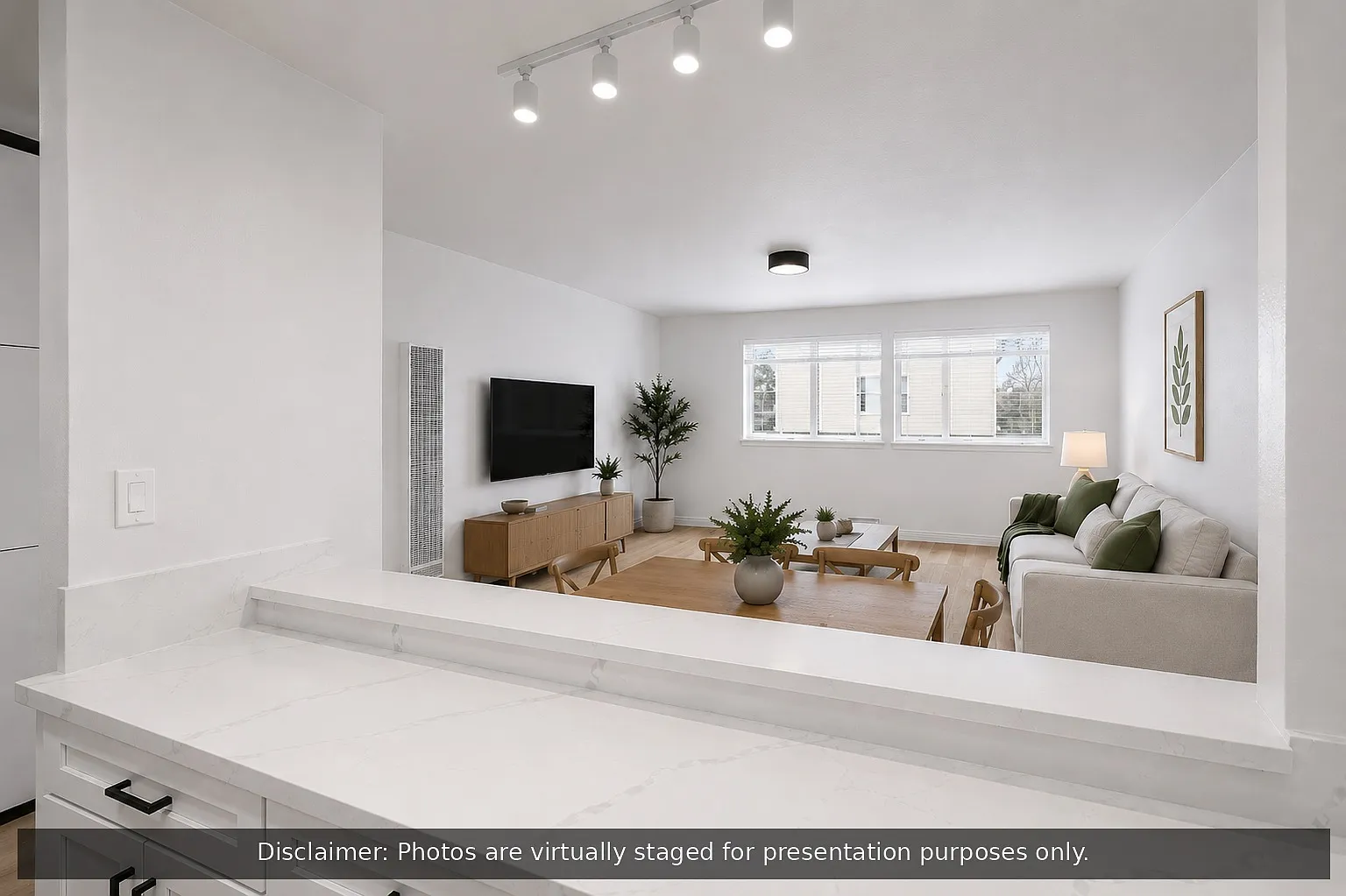 2 bed, 950 sqft, $2,395 — Photo 2