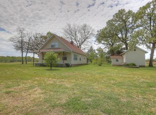 11271 Iris Rd, Neosho, MO 64850