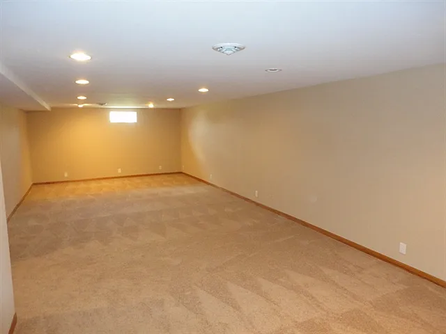 5958 Durrington Dr — Photo 10
