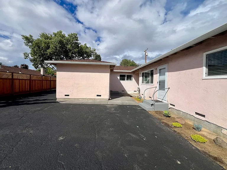 1909 San Ramon Ave #3 — Photo 27