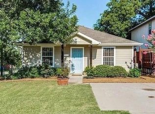 1401 N Main St, Carrollton, TX 75006