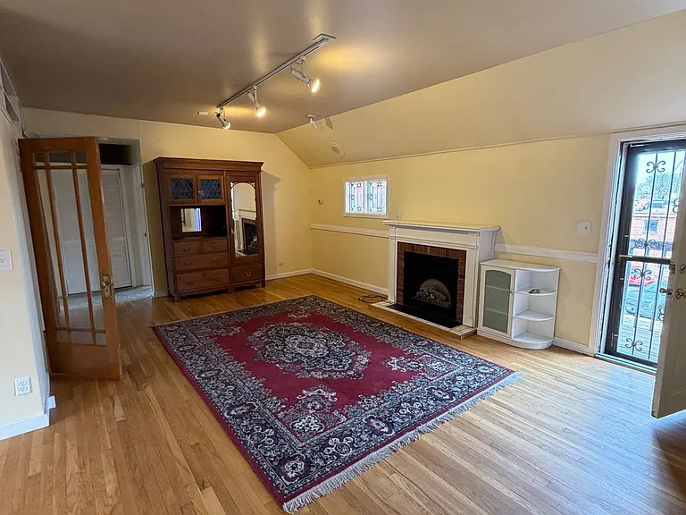 1453 Race Street — Photo 21