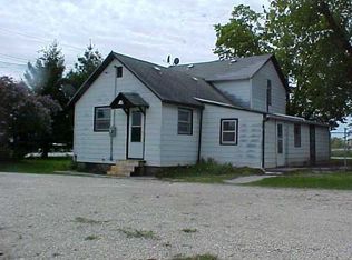 409 10th St SW, Oelwein, IA 50662