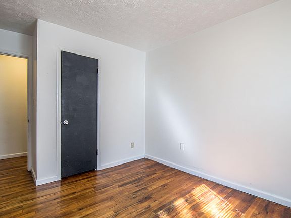 2nd image of 2145 Harrison Ave #17
