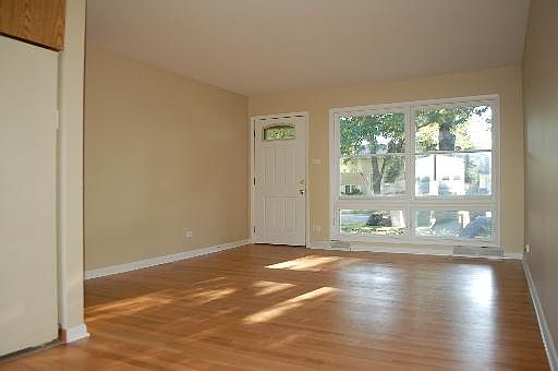 3rd image of 16722 Oconto Ave