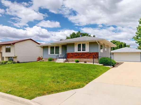 711 3rd Ave SE, Stewartville, MN 55976
