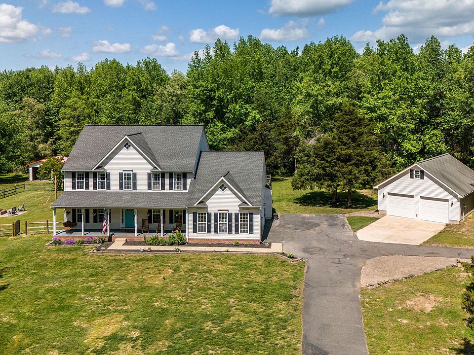 1st image of 149 Summer Breeze Ln