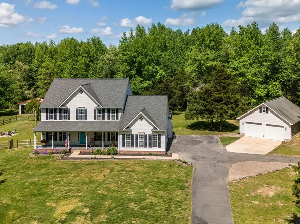 149 Summer Breeze Ln, Fredericksburg, VA 22406