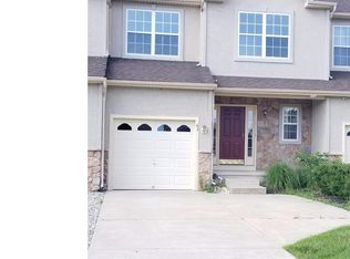 63 Glacier Dr, Berlin, NJ 08009