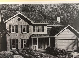 305 Vida Ct, Sycamore, IL 60178