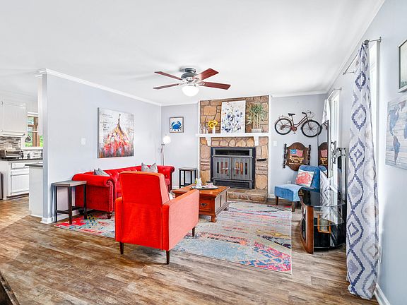5th image of 7304 Jacqueline Ln