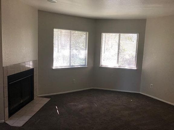 3rd image of 2409 N 11th Ave