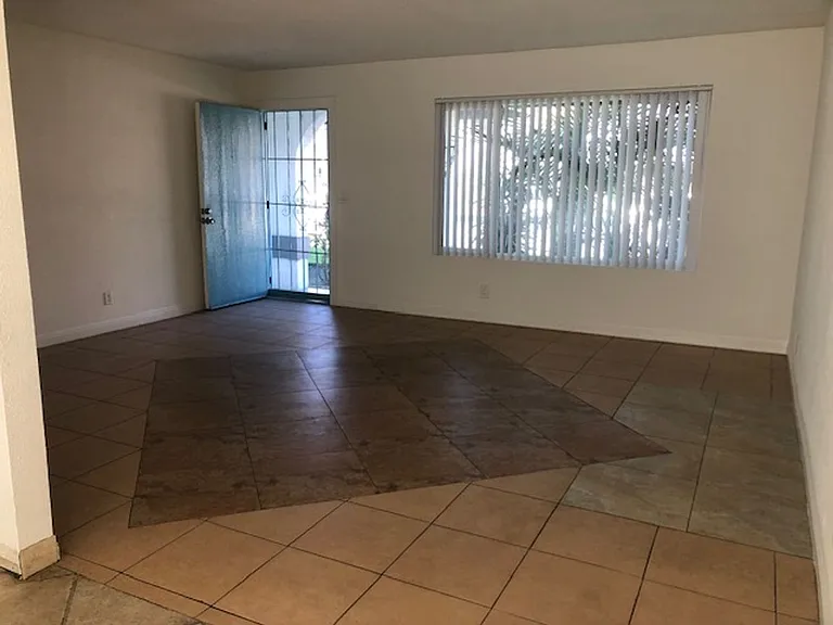 2650 E Park Ln — Photo 23