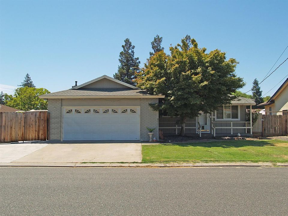 2125 California St, Escalon, CA 95320 Zillow