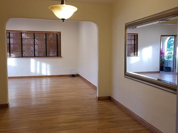 4th image of 4065 Jackson Ave #A