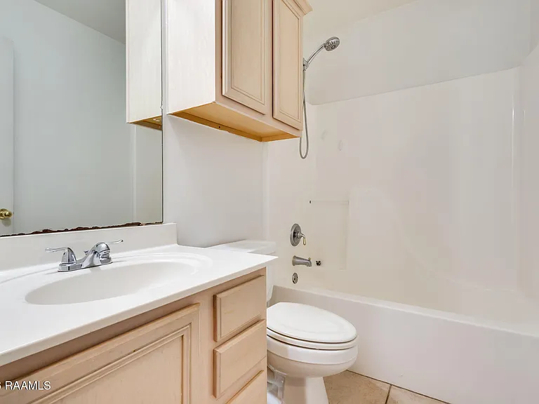 115 Tulip Tree Ln — Photo 12