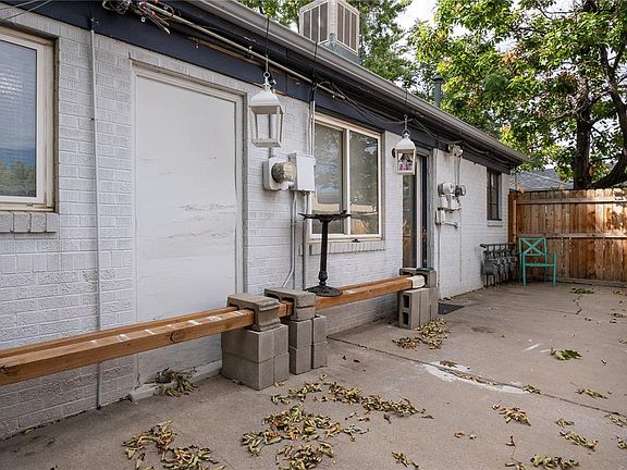 5th image of 1600 Carr St