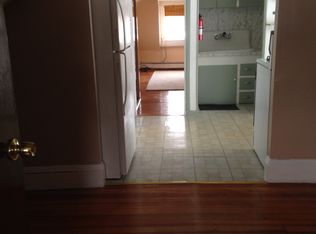 156 Enfield Ave, Providence, RI 02908