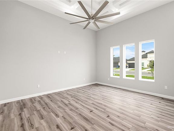 2nd image of 316 Catalina Ave