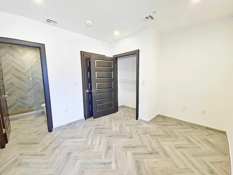 519 N 38th St #1 — Photo 13