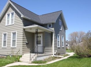 1418 Geele Ave, Sheboygan, WI 53083